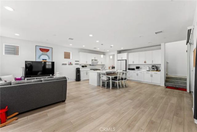 6914 Stonecrop, Fontana, CA 92336