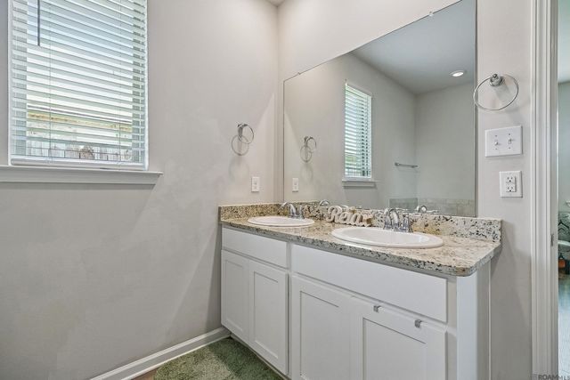 13770 Wincrest Dr, Walker, LA 70785