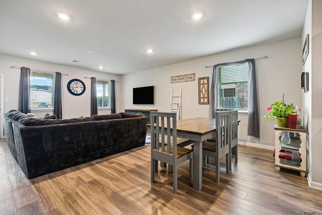 13770 Wincrest Dr, Walker, LA 70785