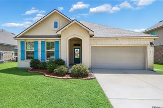 13770 Wincrest Dr, Walker, LA 70785