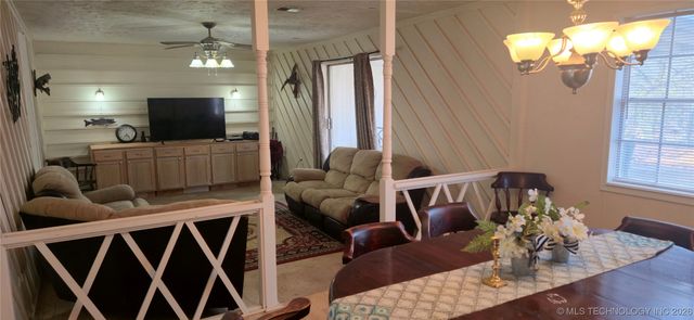 410863 E 1211 Road, Eufaula, OK 74432