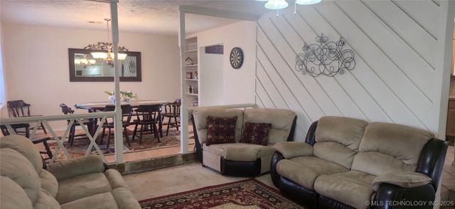 410863 E 1211 Road, Eufaula, OK 74432