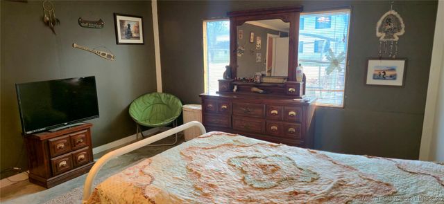 410863 E 1211 Road, Eufaula, OK 74432