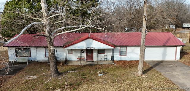 410863 E 1211 Road, Eufaula, OK 74432