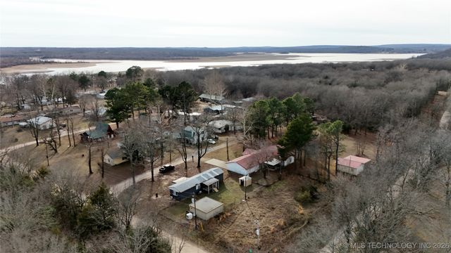 410863 E 1211 Road, Eufaula, OK 74432