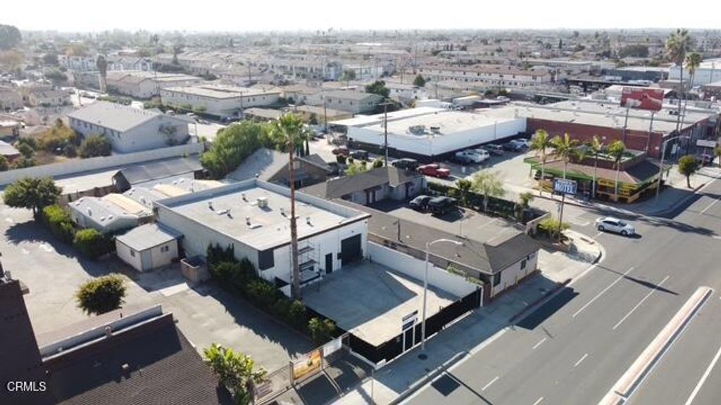 1448 W Rosecrans Avenue, Gardena, CA 90249