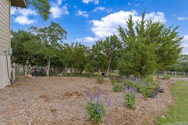 150 Madrone Trail, Boerne, TX 78006