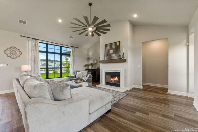 150 Madrone Trail, Boerne, TX 78006