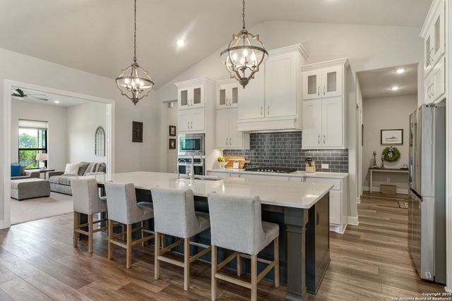 150 Madrone Trail, Boerne, TX 78006