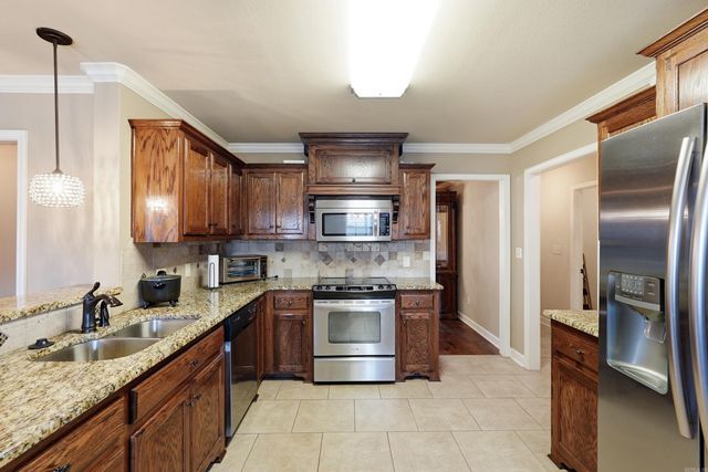 5502 Glenn Cove, Bryant, AR 72022
