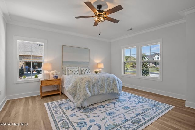 389 Crow Creek Drive NW, Calabash, NC 28467