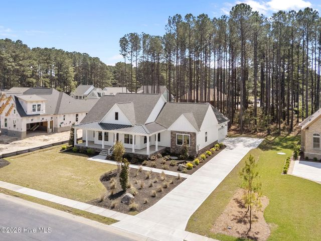 389 Crow Creek Drive NW, Calabash, NC 28467