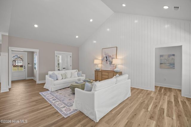 389 Crow Creek Drive NW, Calabash, NC 28467