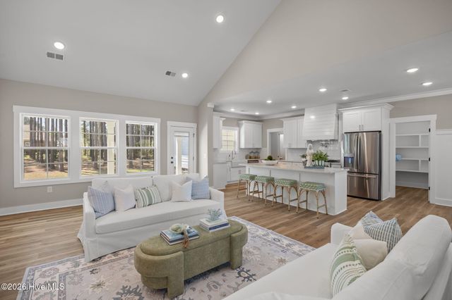 389 Crow Creek Drive NW, Calabash, NC 28467