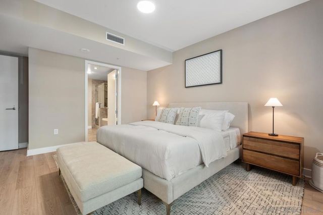 1325 Pacific Hwy 110, San Diego, CA 92101