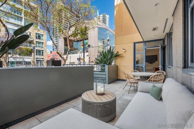 1325 Pacific Hwy 110, San Diego, CA 92101