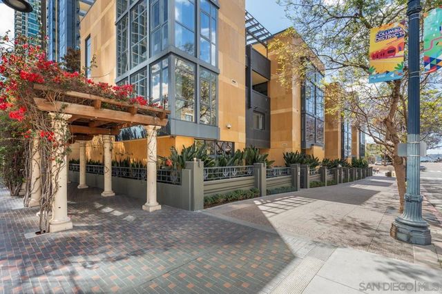 1325 Pacific Hwy 110, San Diego, CA 92101