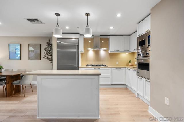 1325 Pacific Hwy 110, San Diego, CA 92101