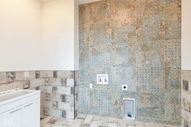 2919 Tropical Drive, Indianapolis, IN 46205