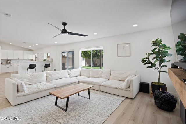 17521 N 84TH Lane, Peoria, AZ 85382