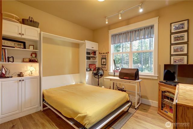 11 E Betty Jo Court, Union, WA 98592