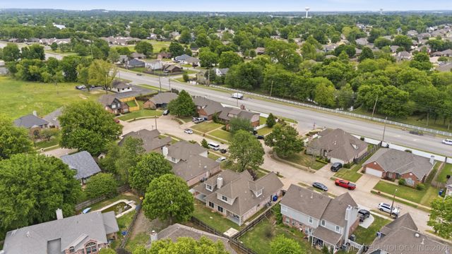 4228 S Aspen Place, Broken Arrow, OK 74011