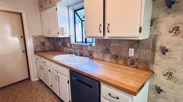 3906 Almington Lane, Houston, TX 77088