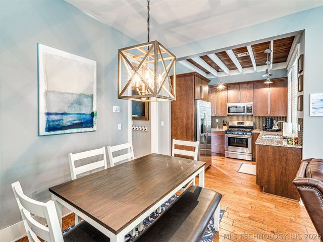 39 Boardwalk Street, Carlton Landing, OK 74432