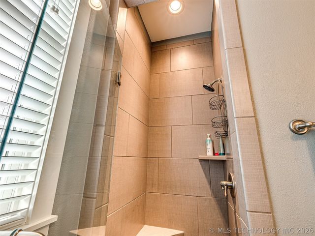 39 Boardwalk Street, Carlton Landing, OK 74432