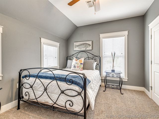 39 Boardwalk Street, Carlton Landing, OK 74432