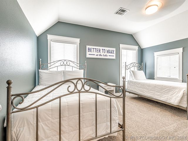 39 Boardwalk Street, Carlton Landing, OK 74432