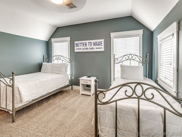 39 Boardwalk Street, Carlton Landing, OK 74432