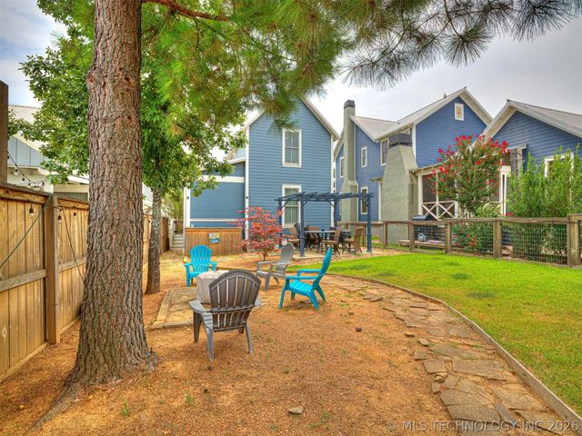 39 Boardwalk Street, Carlton Landing, OK 74432