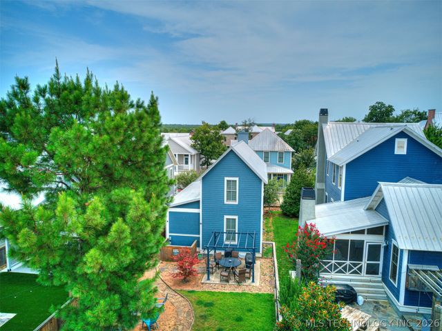 39 Boardwalk Street, Carlton Landing, OK 74432