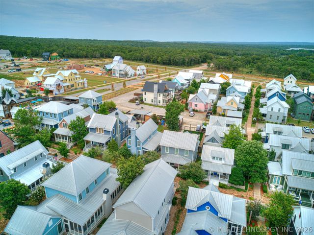 39 Boardwalk Street, Carlton Landing, OK 74432