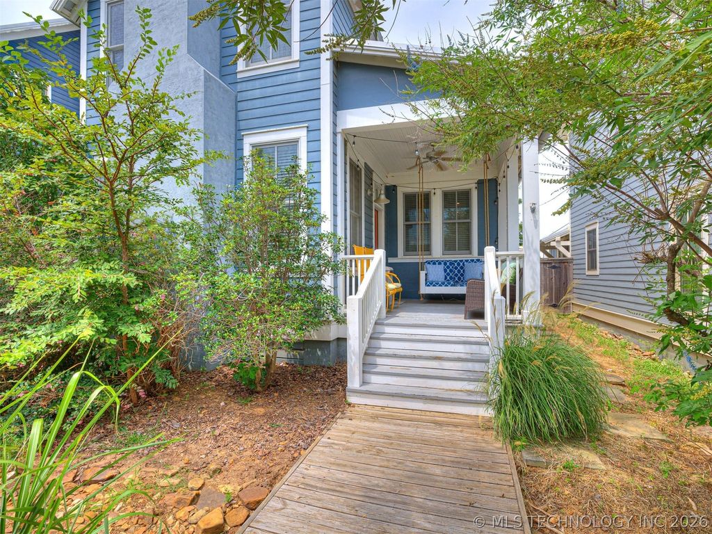 39 Boardwalk Street, Carlton Landing, OK 74432