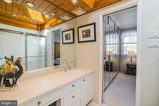 621 CEDAR AVE, Collingswood, NJ 08108