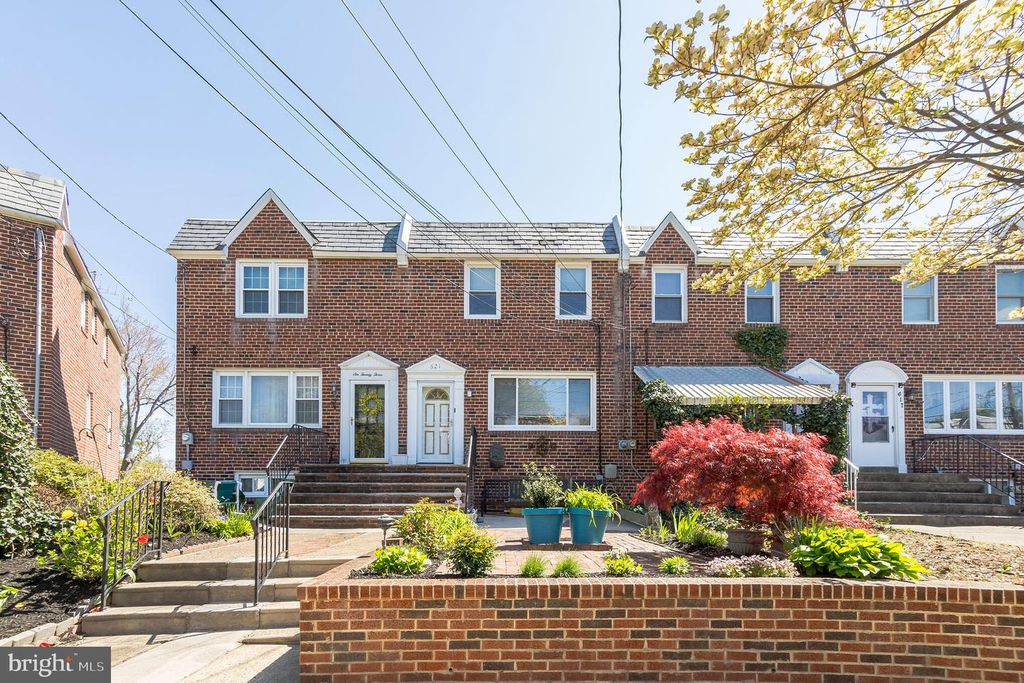 621 CEDAR AVE, Collingswood, NJ 08108