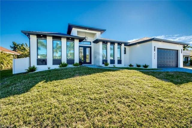 4345 SW 25th CT, Cape Coral, FL 33914