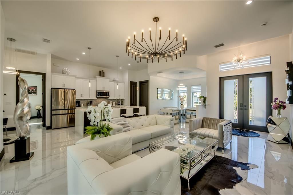 Image 10 of property listing at 4345 SW 25th CT, Cape Coral, FL 33914