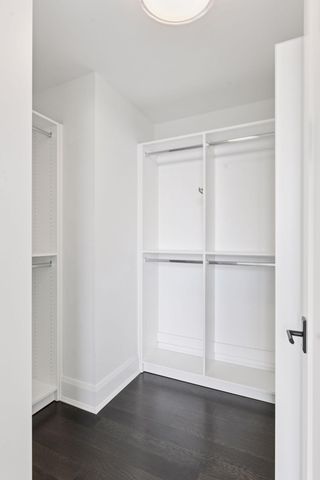 1111 W River Parkway 23D, Minneapolis, MN 55415