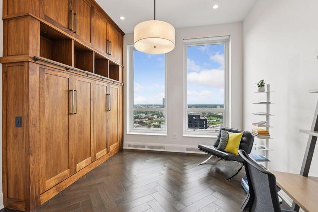 1111 W River Parkway 23D, Minneapolis, MN 55415