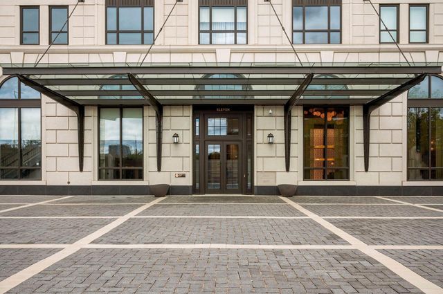 1111 W River Parkway 23D, Minneapolis, MN 55415