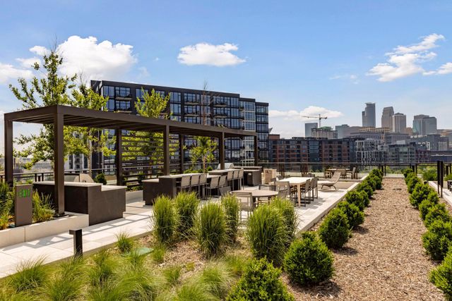 1111 W River Parkway 23D, Minneapolis, MN 55415