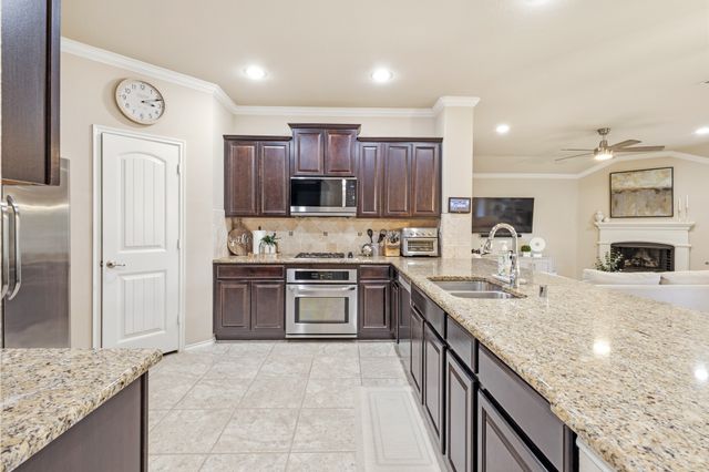 405 Cherry Spring Drive, Mckinney, TX 75072