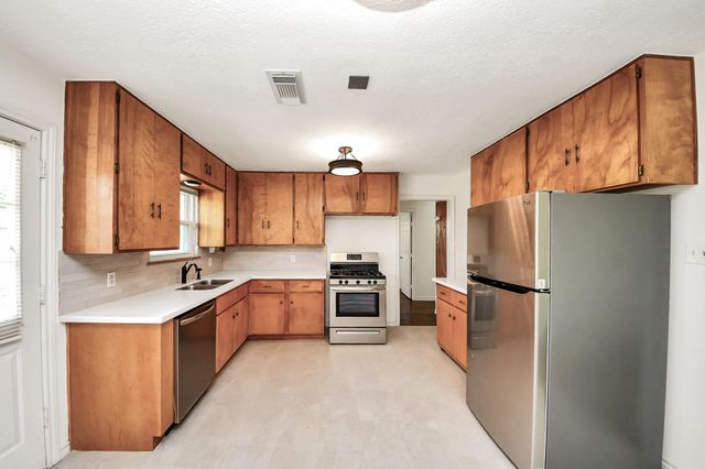 1501 Avenue K, South Houston, TX 77587