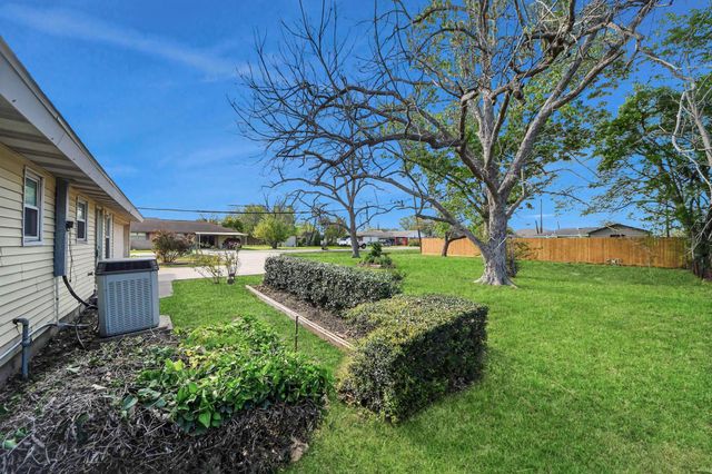 1501 Avenue K, South Houston, TX 77587