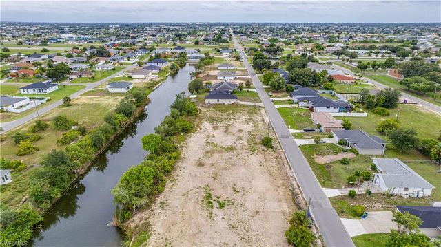 1809 NE 13th AVE, Cape Coral, FL 33909