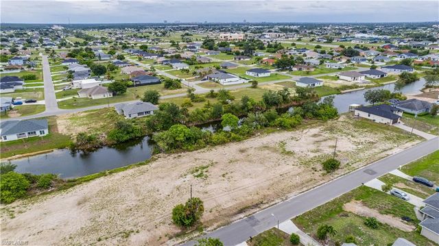 1809 NE 13th AVE, Cape Coral, FL 33909