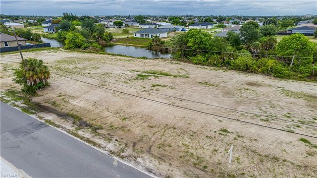 1809 NE 13th AVE, Cape Coral, FL 33909